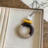 Collar ovalado de resina estilo étnico, lujo ligero con un toque de alta gama, cadena para suéter de moda vintage, collar de diseño nicho para mujer