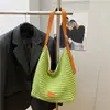 Bolsa Tecida Vazada para Mulheres 2026 Nova Coleção Primavera Bolsa Tote para Férias na Praia Bolsa de Praia Bolsa de Ombro Único
