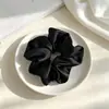 Scrunchie de Cetim Liso Estilo Francês para Mulheres, Prendedor de Cabelo Grande de Coque de Alta Qualidade, Acessório de Cabelo Versátil para Mulheres