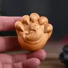 Tuya Dibujos Animados Zodiaco Chino Mango de Mano Colgante de Madera Tallada Artesanía Cultural de Juego Puesto de Punto Escénico Adornos de Madera Maciza de Venta Caliente