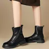 Botas de nieve de cuero suave, con suela gruesa para mujer, nueva colección otoño/invierno 2026, estilo británico, forradas de felpa, cálidas y antideslizantes, botas de algodón para mujer