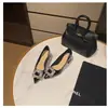 Zapatos de Piel de Oveja con Punta Fina y Tacón Grueso para Mujer, Hebilla Cuadrada con Pedrería Estilo Chanel, Adecuados para Combinar con Vestidos, Zapatos de Cuero para Fiesta, Zapatos de Salón de Boca Baja para Mujer