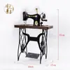 Maquinita de Coser Modelo Retro Vintage de Utilería, Decoraciones para Escaparates de Bares y Restaurantes, Decoraciones Nostálgicas, Objetos Viejos