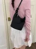 Bolso de Mano Estilo Coreano Estilo Ins Bolso Cubo Modelo Nuevo 2026 Bolso Cruzado Simple de Moda Bolso de Hombro Personalizado Estilo Ina