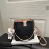 2026 Verano Nueva Moda Alta Gama Textura Gran Capacidad Elegante Simple Versátil Bolso de Hombro Cruzado Bolso Cubo
