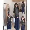 Chamarra sudadera gris de manga corta para mujer, cárdigan con capucha ajustado para otoño e invierno, top de principios de otoño, atuendo estilo coreano