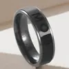 Anillo de acero inoxidable MOM Regalos de vacaciones europeos y americanos anillo de acero de titanio para parejas no se decolora joyería estilo Ins joyería al por mayor