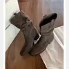 Botas vaqueras retro de tacón grueso para otoño e invierno 2025, con plataforma interior para aumentar la altura, adelgazantes, Botas tipo Martin para mujer, Estilo nuevo