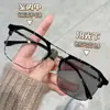 Óculos Anti-Luz Azul Fotossensíveis que Mudam de Cor Armação de Metal com Dupla Ponte para Homens Ciência e Engenharia Óculos Personalizados Tendência Retro Sobrancelha Óculos para Miopia