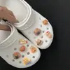 Capybara capibara accesorios DIY hebilla de zapato flor de zapato tridimensional linda caricatura estrella zhibi agujero de estrella accesorios para zapatos Little Red