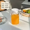En stock Hervidor de Agua Fría para PC Hervidor de Agua Fría de Plástico Hervidor de Jugos con Sentido Avanzado Taza de Agua Fría Hervidor de Rayas Acrílicas Transparente Resistente a Caídas