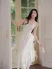 Lindo Vestido Tomara que Caia com Decote V para Mulheres, Estilo Francês Verão 2026 Costas Nuas Sexy Vibes de Férias Vestido Longo Evasê para Mulheres