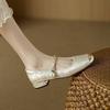 Sapatos Mary Jane de Estilo Chinês Guofeng 2025 Primavera e Verão Novo Retrô Versátil Francês de Bico Baixo Leve Dopamina