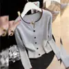 Suéter de tricô casual com blocos de cor e manga longa para mulheres, novo modelo outono 2026, top cinza elegante e que afina a silhueta para mulheres A13726