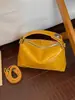 Bolsa Pequena Retro de Alto Padrão para Comércio Exterior para Mulheres 2024 Nova Outono e Inverno Versátil Bolsa Transversal Bolsa de Mão Bolsa Boston Tendência
