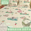 2026 Novo Conjunto de Verão de Seda Gelada Látex Tapete Refrescante Colcha Refrescante Roupa de Cama Conjunto de Quatro Peças Colcha Refrescante para Ar Condicionado Lençol de Cama Conjunto de Três Peças