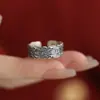Anillo abierto de arte de la verdad de seis caracteres retro Chiba Taiyin anillo ajustable joyería de diseño de personalidad de nicho