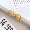 Pendientes Cuadrados Huecos de Moda con Pliegues Cepillados Vintage, Pendientes de Botón Geométricos de Nicho de Gama Alta, Pendientes Redondos Versátiles para Mujer
