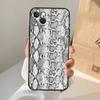 Funda de Teléfono Creativa Retro con Patrón de Piel de Serpiente para iPhone 15
