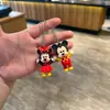 Llavero Cruzado Dibujos Animados Mickey Minnie Colgante Mochila Adorno Bolsa Pareja Regalo Pequeño Actividad Muñeca Venta al por Mayor