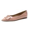 Zapatos Planos de Charol Color Nude con Punta y Tira en V 2026 Primavera Boca Baja Forma de Barco Tacón Bajo Banquete Suela Suave Modernos y Elegantes