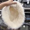 Lindo Oso de Peluche con Sombrero de Pescador para Mujer, Sombrero de Cubo Cálido para Otoño e Invierno con Circunferencia de Cabeza Grande, Engrosado y de Tacto de Alta Gama