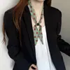 Lenço de Seda Vintage com Bolinhas e Contas para Mulheres 2026 Novo Estilo Gravata de Pescoço Lenço de Atmosfera de Alto Padrão Lenço Decorativo Versátil e na Moda