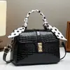 Nova Bolsa de Ombro com Padrão de Pedra Tendência Nicho Design de Retalhos Moda Versátil Portátil Pequena Quadrada Transfronteiriça Bolsa Transversal