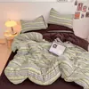 Lençol de Baixo com Elástico de Algodão Lavado Listrado Sólido Bicolor Estilo Ins Novo Conjunto de Roupa de Cama de Quatro Peças, Adequado para Todas as Estações