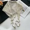 Novo Lenço Triângulo de Tricô Vazado Estilo Coreano, Lenço de Cabeça, Saia e Sobreposição de Saia para Mulheres, com um Toque de Moda de Alto Padrão, Versátil para Camadas e como Peça Externa
