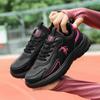 Marca Sapatos Femininos Tênis Esportivo Feminino 2025 Novo Primavera e Verão Couro Leve Tênis de Corrida Preto Impermeável Casual Sapatos de Viagem