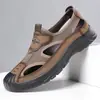 Sandálias Masculinas 2024 Verão Novo Couro Genuíno Malha Respirável Furos Sapatos para Dirigir Outdoor Casual Sapatos para Atravessar Riachos Sapatos de Praia