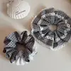 Goma para el pelo de cuadros con encaje, Súper elegante y versátil, Goma para coleta de alta gama, Cuerda elástica para el pelo para mujer
