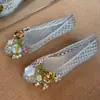 Sapatos de Gelatina Coreanos Sapatilhas Baixas Sandálias e Chinelos de PVC Cristalino para Uso Externo Casual Bico Fino Slip-On Recortado Sapatos de Dança