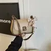 Bolsa Pequena Feminina de Alta Qualidade Transfronteiriça 2026 Nova Tendência de Nicho Bolsa Transversal Bolsa de Ombro Único Bolsa de Axila Bolsa Quadrada Pequena