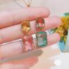 Pendientes de cristal de tesoro de color del mismo estilo de celebridad de Internet, pendientes de diseño barroco vintage de nicho, pendientes geométricos ligeros de lujo AB