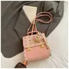 2025 Novo Nicho Simples Moderno Estudante Aula Mochila Pequena Bolsa Feminina Estilo Coreano Moda Retrô Mochila Estampada