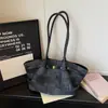Bolsas 2026 Nova Moda Bolsa de Ombro Versátil Bolsa Transversal para o Dia a Dia Bolsa de Mão Retro de Alto Padrão Bolsa Simples de Balde
