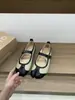 Zapatos únicos de patchwork retro de pezuña de cerdo con punta dividida para mujer, zapatos planos Mary Jane de pezuña de cerdo para primavera y otoño 2026