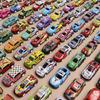 Barril de almacenamiento de juguetes de coche de hierro Huili de aleación para niños 30 barriles una variedad de coche de aleación al por mayor