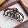 Pinza para el pelo de calabaza de PC de gran tamaño transfronteriza de 13 cm para mujer, estilo nuevo para múltiples volúmenes de cabello en la parte posterior de la cabeza, pinza de tiburón, pinza elegante de agarre