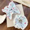 Goma para el pelo scrunchie de cuadros rojos y azules con forma de corazón coreana, pañuelo cuadrado dulce y de alta calidad para el pelo, accesorio para el pelo para mujer, al por mayor