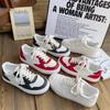 Zapatillas Deportivas Mujer Primavera y Otoño Nuevos Zapatos Rojos Blancos Mujer Suela Gruesa Explosiones Combinan con Todo Casual Cuero Transpirable Zapatillas