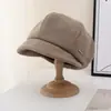 Chapéu Oitavado de Aba Curta Estilo Japonês Moda Versátil Literário Retrô Chapéu de Pintor para Passeio Casual Versão Japonesa Coreana Novo Estilo Emagrecimento Facial