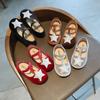 Zapatos Planos para Niñas 2026 Primavera y Otoño Nuevos Zapatos de Piel Estrella Caramelo Gamuza Suela Suave Lindos Zapatos de Bebé Modernos Zapatos de Princesa