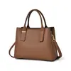 Fornecimento Direto Transfronteiriço de Bolsas de Mão de Luxo com Padrão de Lichia, Estilo Europeu e Americano, Bolsas de Grande Capacidade para o Dia a Dia de Mulheres, Suporte OEM, Estoque Disponível, Entrega Rápida