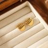 Pendientes de amor huecos de acero inoxidable europeos y americanos, personalidad femenina, pendientes de metal con forma de corazón de temperamento simple retro para mujer