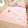 Conjunto de Três Peças de Tapete Refrescante de Seda Gelada Sabor Morango Milkshake Dobrável Desenho Animado Fofo para Cama de Dormitório de Verão