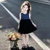 Vestido Saia Patchwork Sem Mangas para Meninas Verão 2026 Novo Estilo Menina Aluna do Ensino Fundamental Vestido Regata Roupas de Verão Vestido Estilo Coreano Infantil