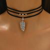 Collar Multicapa con Colgante de Hoja Estilo Gótico Retro Europeo y Americano Moda Sencilla Personalidad Clavícula Collar de Otoño e Invierno para Mujer